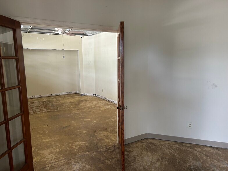 More Photos Of 925 SE 1st St, Pompano Beach Medical For Sale