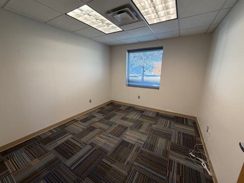 More Photos Of 5375 Henneman Dr, Norfolk Medical For Lease