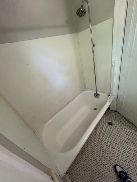 More Photos Of 12048 Meyers Rd, Detroit Multifamily For Sale