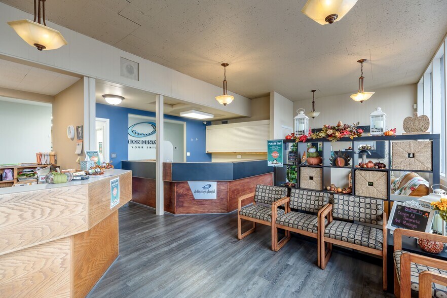 More Photos Of 12850 SW Canyon Rd, Beaverton Medical For Lease