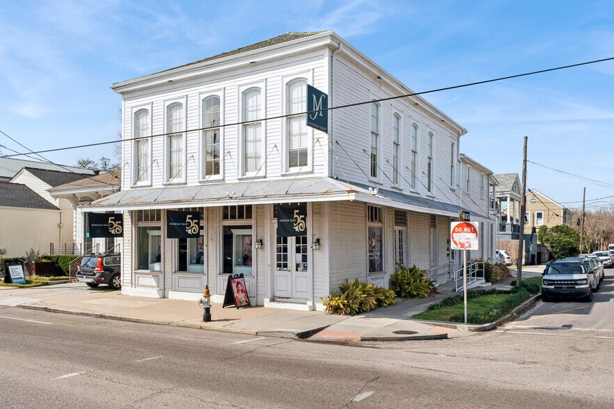 More Photos Of 3801 Magazine St, New Orleans Freestanding For Sale