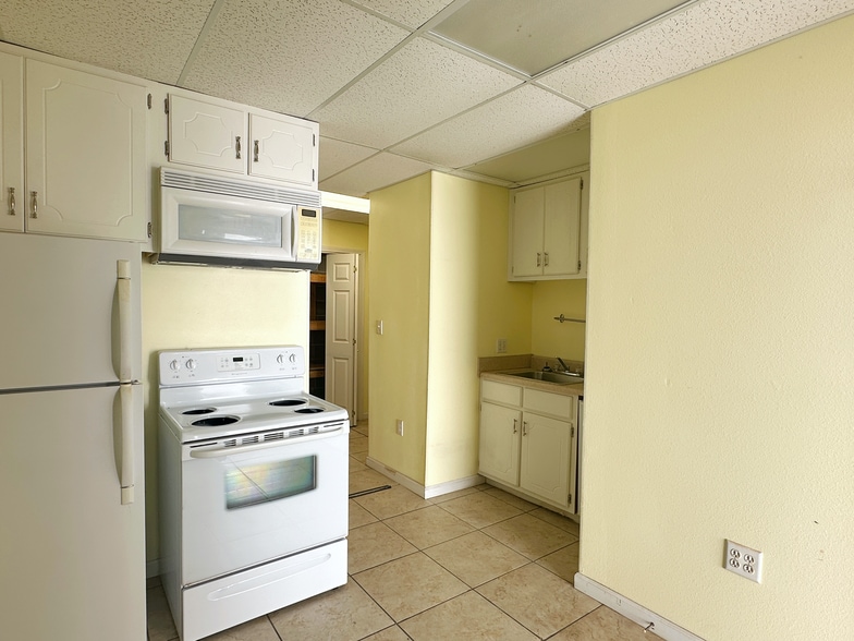 More Photos Of 105 N Main St, Atmore Office For Sale