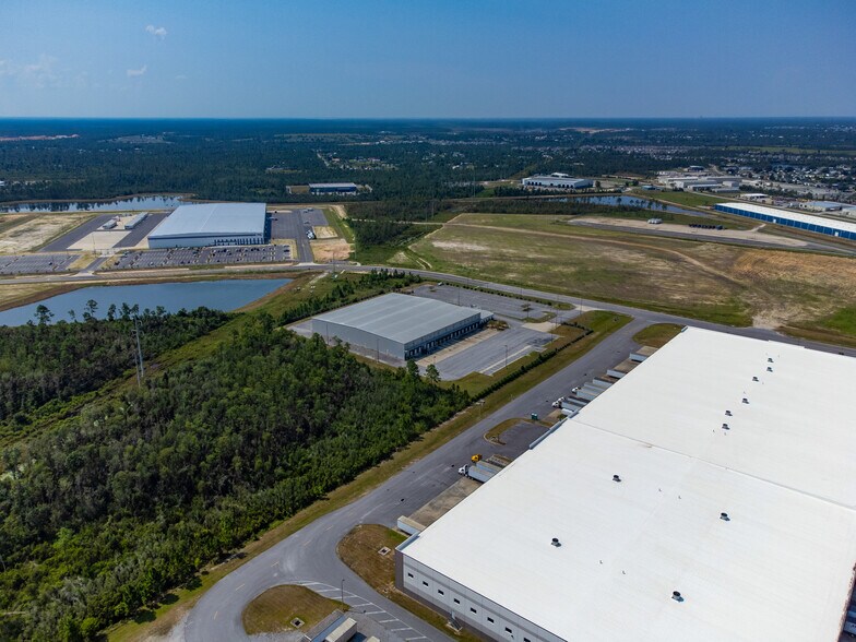 More Photos Of 7801 Commerce Blvd, Panama City Distribution For Sale