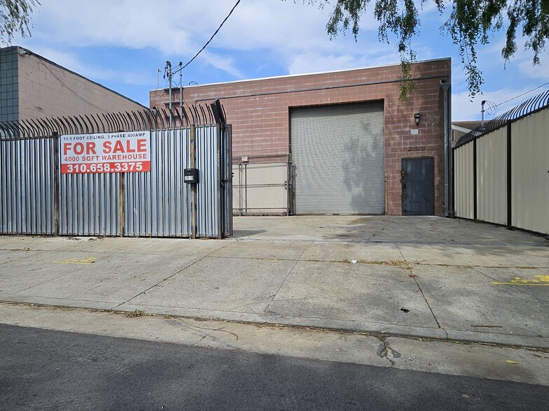 More Photos Of 2819 Southwest Dr, Los Angeles Warehouse For Sale