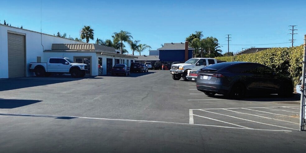 Primary Photo Of 2135 Canyon Dr, Costa Mesa Service For Lease