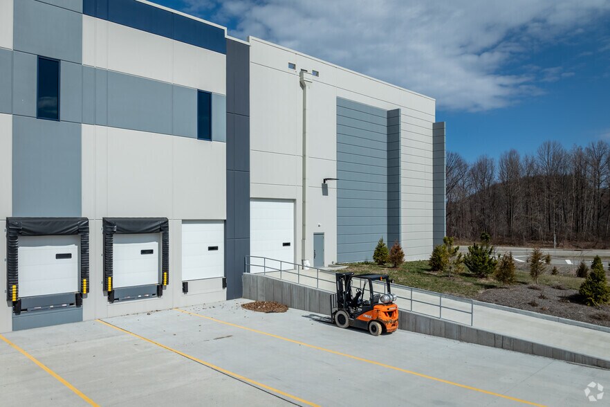 More Photos Of 2000 International Dr, Mount Olive Unknown For Lease