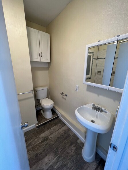 More Photos Of 1984 Park Grove Ave, Los Angeles Apartments For Sale