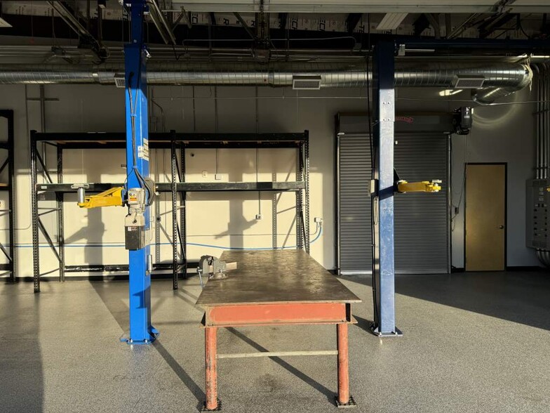 More Photos Of 3000 Airport Dr, Erie Light Manufacturing For Sale