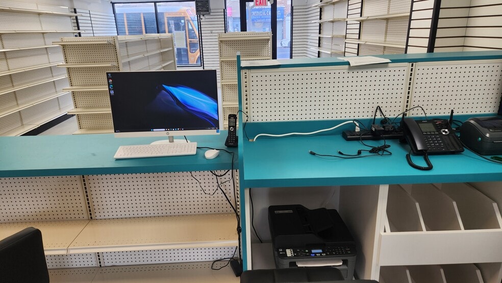 More Photos Of 10314 Northern Blvd, Corona Drugstore For Lease