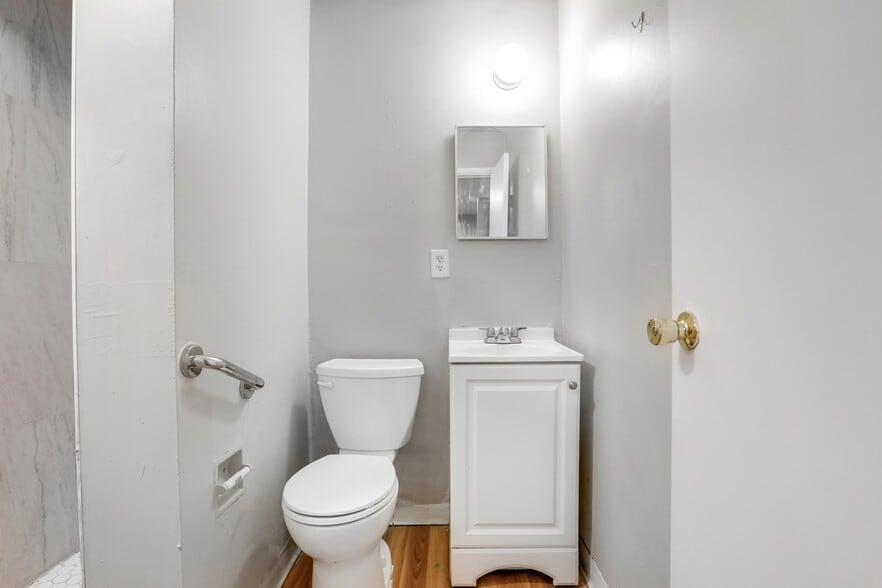 More Photos Of 1190 S Sheridan Blvd, Denver Apartments For Sale