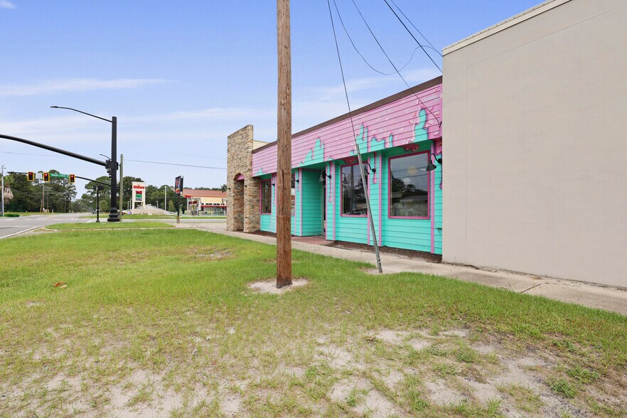 More Photos Of 298 W Orange St, Jesup Restaurant For Sale