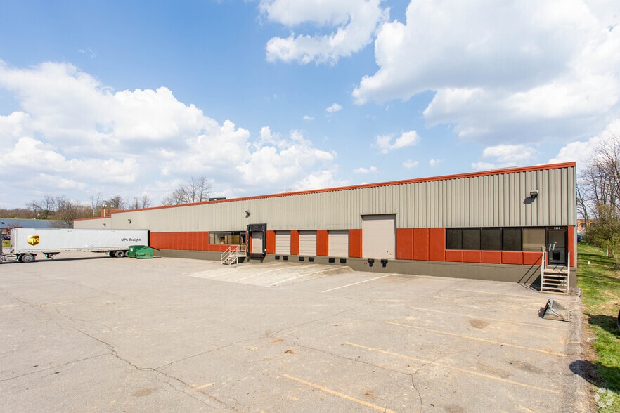 More Photos Of 1101-1114 Parkway View Dr, Pittsburgh Light Distribution For Lease