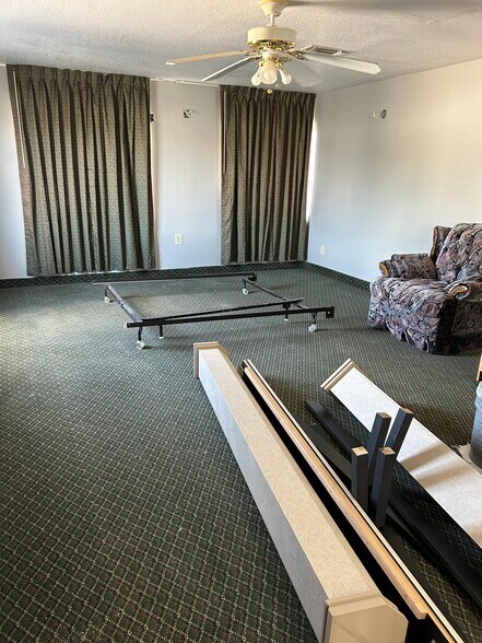 More Photos Of 3426 Fredericksburg Rd, San Antonio Hotel For Sale