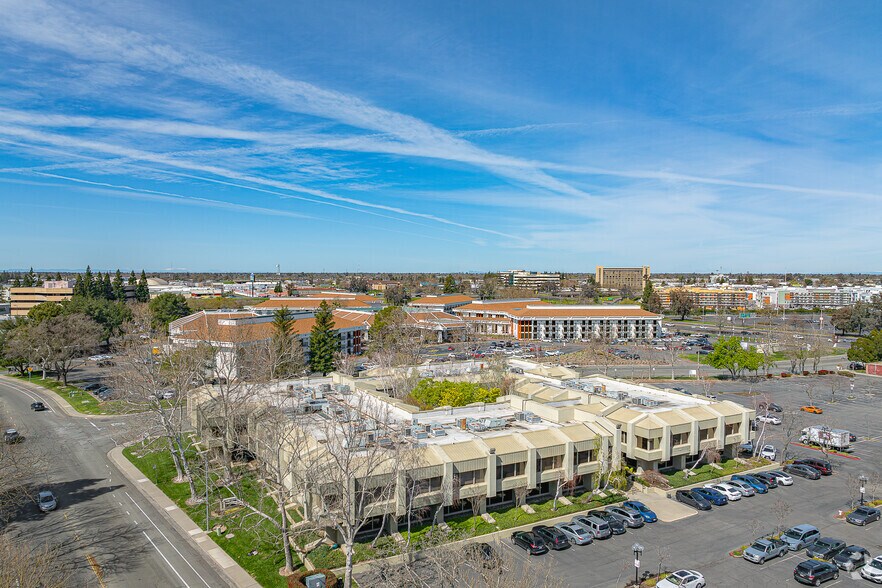 More Photos Of 1900 Point West Way, Sacramento Office For Lease