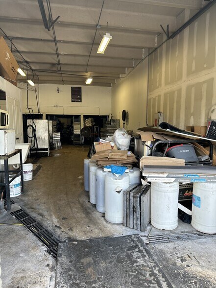More Photos Of 2170 NW 24th Ave, Miami Warehouse For Sale
