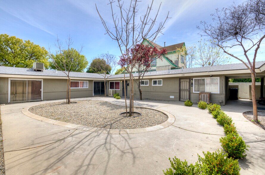 More Photos Of 289 N Calaveras St, Fresno Apartments For Sale