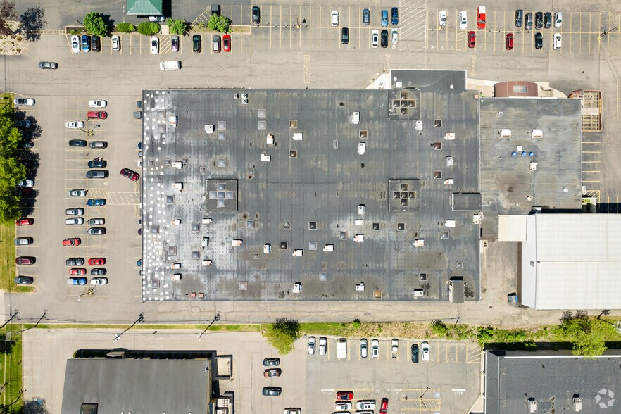 More Photos Of 3300 Monroe Ave, Rochester Storefront For Lease