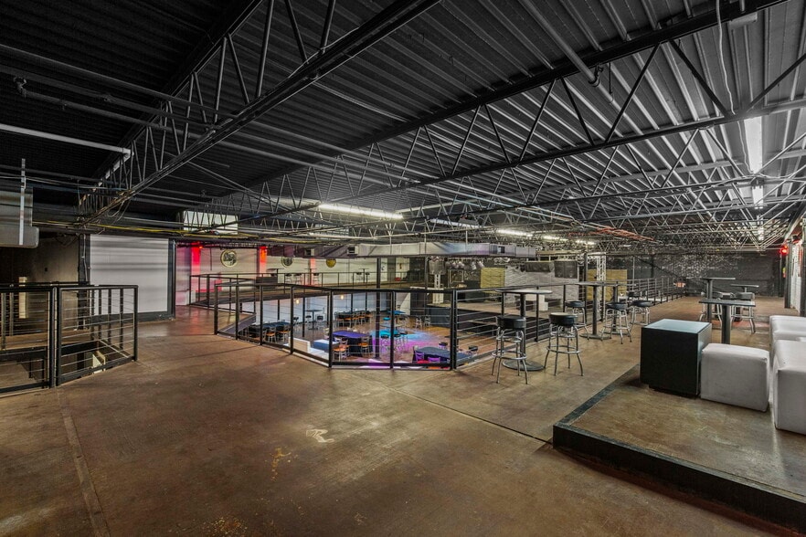 More Photos Of 110 E South St, Jackson Bar For Sale