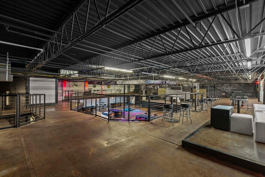 More Photos Of 110 E South St, Jackson Bar For Sale