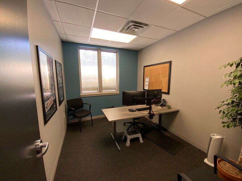 More Photos Of 3436-3500 Granite Cir, Toledo Medical For Lease