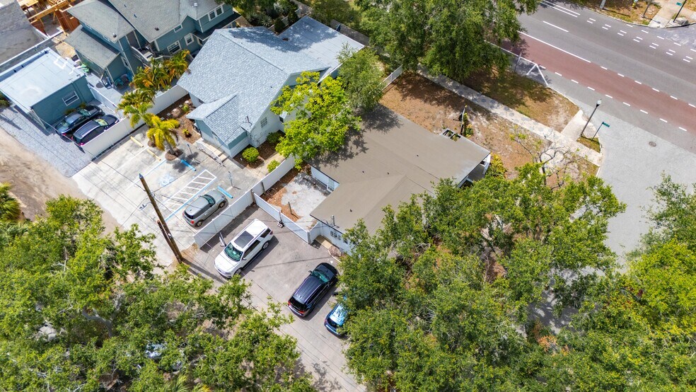 More Photos Of 2500 1st Ave N, Saint Petersburg Medical For Lease