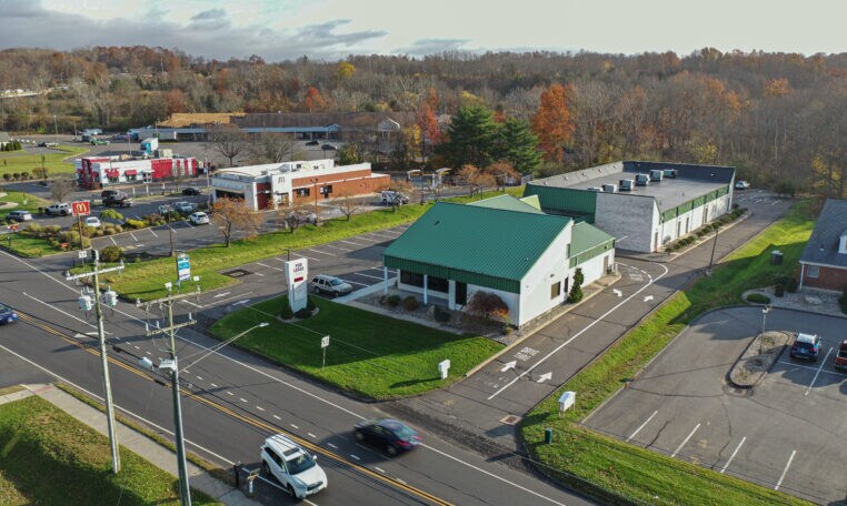 More Photos Of 28 Shunpike Rd, Cromwell Medical For Lease