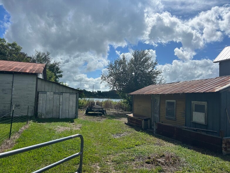 More Photos Of 2844 Lake Alfred Rd, Winter Haven Industrial For Sale