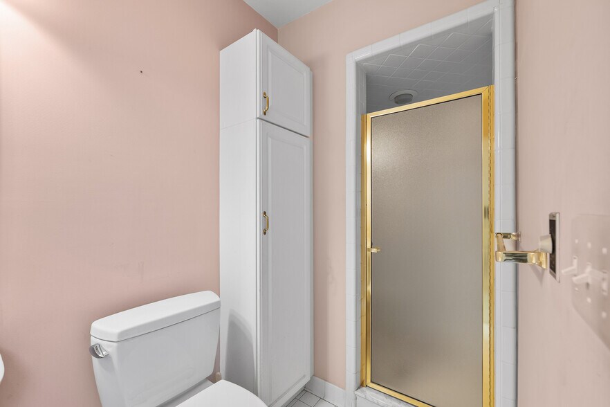 More Photos Of 23001-23003 Greater Mack Ave, Saint Clair Shores Medical For Lease