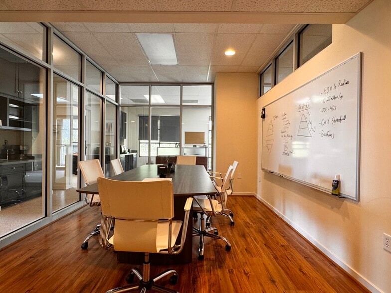 More Photos Of 669 Berkmar Ct, Charlottesville Office For Sale