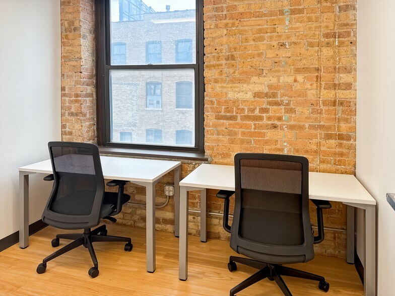 More Photos Of 1918 N Mendell St, Chicago Coworking Space