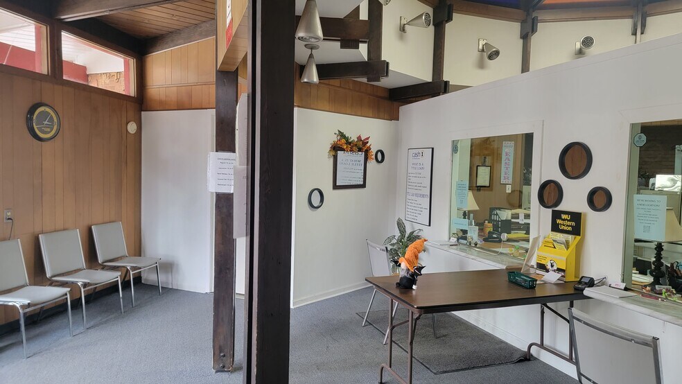 More Photos Of 1611 Main, Tazewell Restaurant For Sale