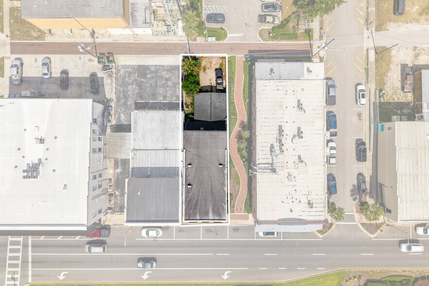 More Photos Of 61 N Central Ave, Umatilla Storefront Retail Office For Sale