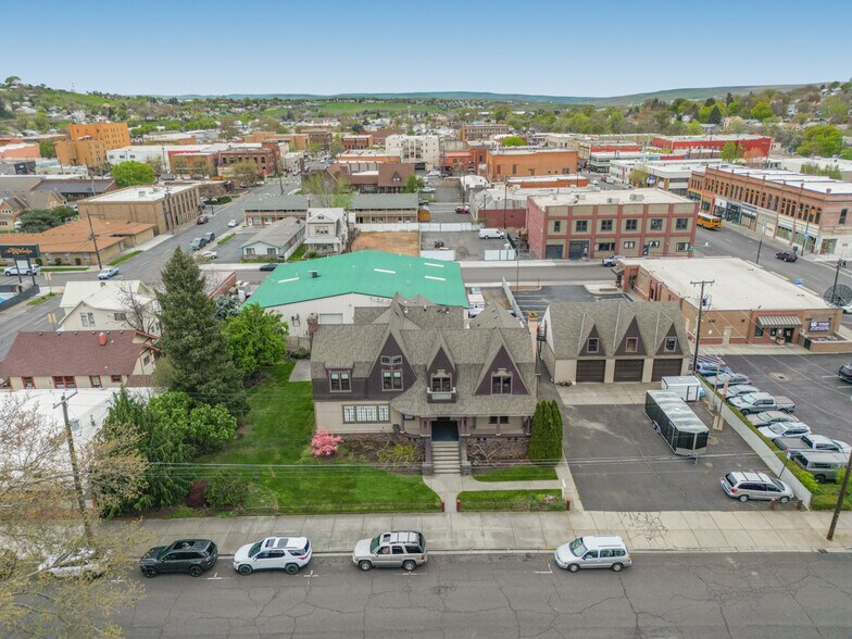 More Photos Of 233 SE 4th St, Pendleton Restaurant For Sale