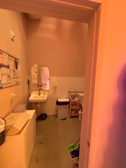 More Photos Of 240 NW 25th St, Miami Apartments For Lease