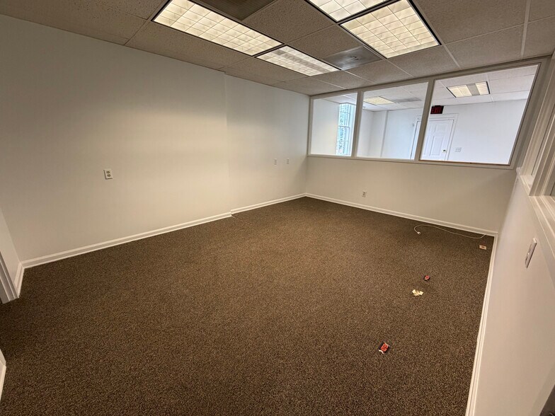 More Photos Of 131 W 2nd St, Rutherfordton Medical For Lease