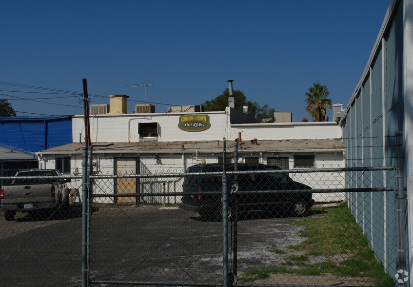 More Photos Of 738 Main St, Ramona Storefront For Lease