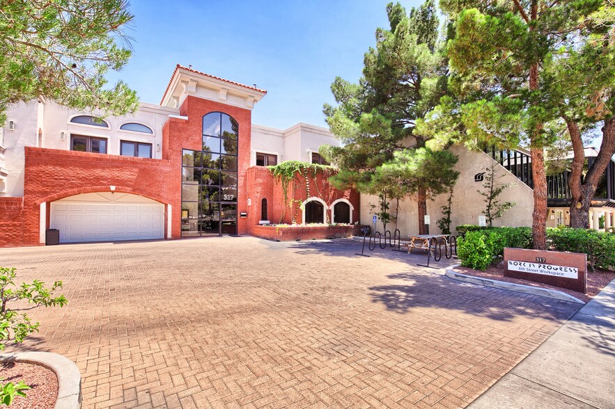 More Photos Of 317 S 6th St, Las Vegas Office For Sale