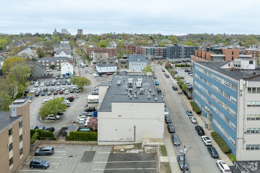 More Photos Of 17 Seekonk St, Providence Medical For Lease
