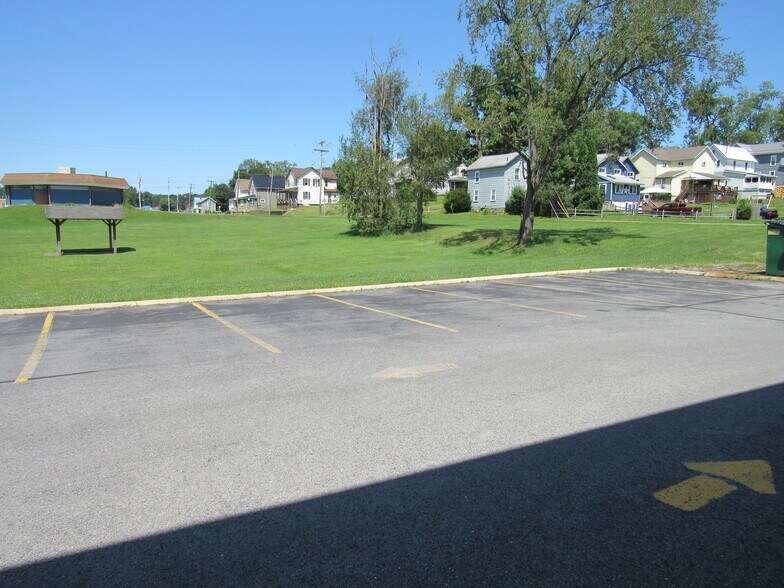 More Photos Of 150 W Dubois Ave, Dubois General Retail For Lease