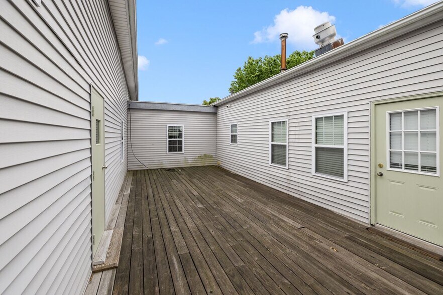 More Photos Of 84-86 Kilvert St, Warwick Restaurant For Sale