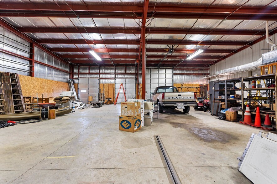 More Photos Of 1373 Kimberly Dr, Neenah Flex For Sale