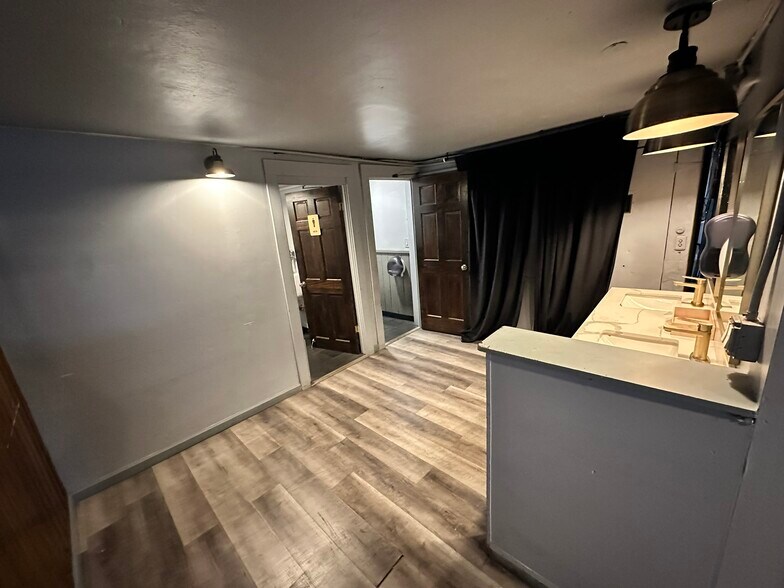 More Photos Of 300 Broadway, Oakland Office Residential For Sale