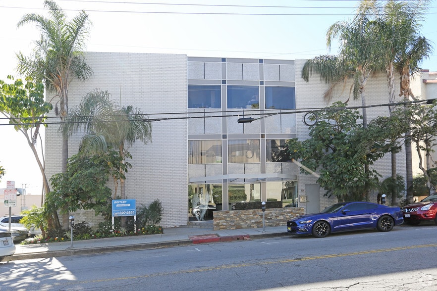 More Photos Of 825 S Barrington Ave, Los Angeles Office For Sale