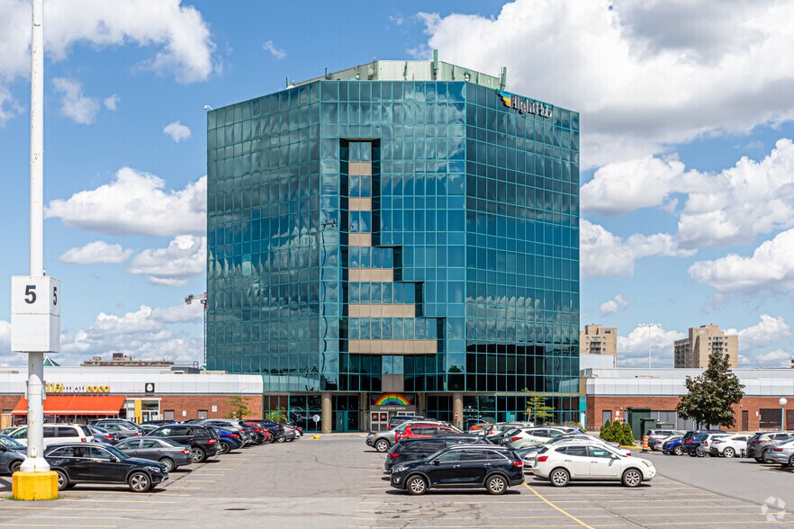 More Photos Of 3333 Boul De La Côte-Vertu, Saint-Laurent Office Residential For Lease