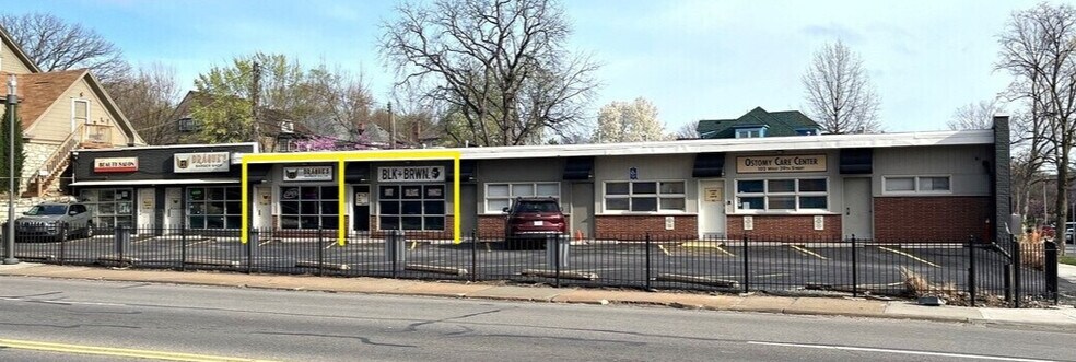 Primary Photo Of 100-108 W 39th St, Kansas City Storefront Retail Office For Lease