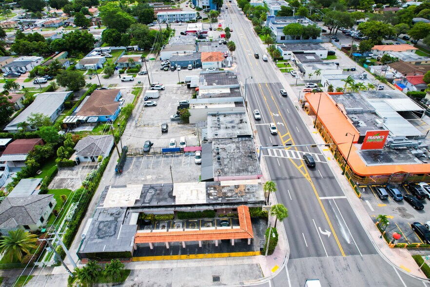 More Photos Of 6471 SW 8th St, West Miami General Retail For Sale