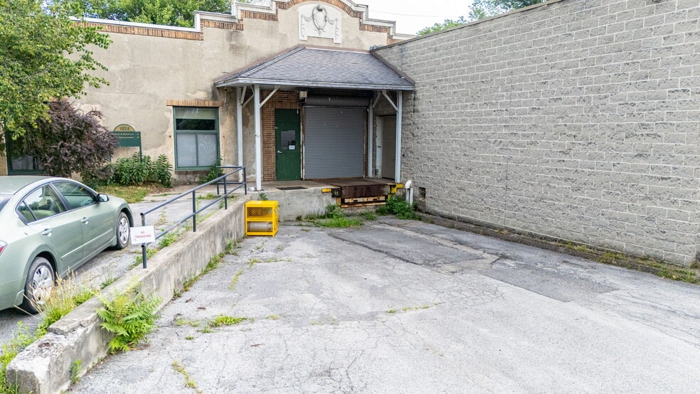 More Photos Of 1024 Garson Ave, Rochester Light Manufacturing For Sale