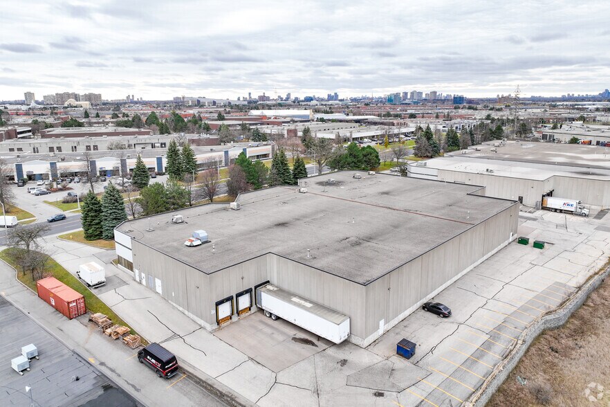 More Photos Of 170 Alden Rd, Markham Service For Lease