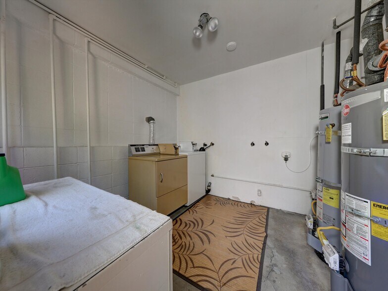 More Photos Of 891 Bell St, Lafayette Apartments For Sale