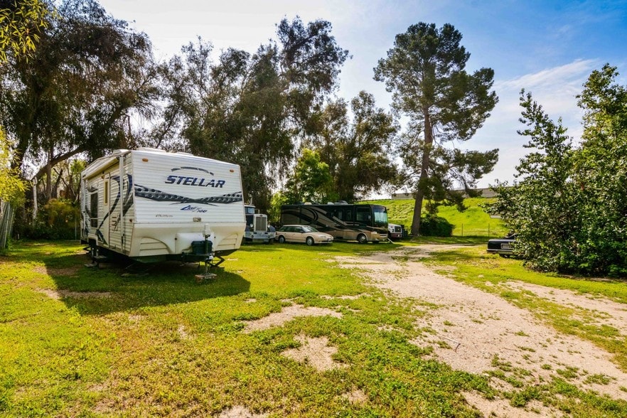 More Photos Of 10404 Foothill Blvd, Sylmar Land For Sale